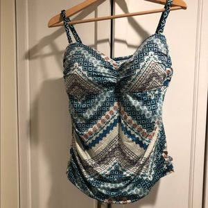 Liz Claiborne side ruched tankini top